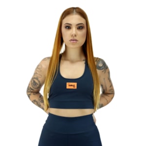 Azul escuro